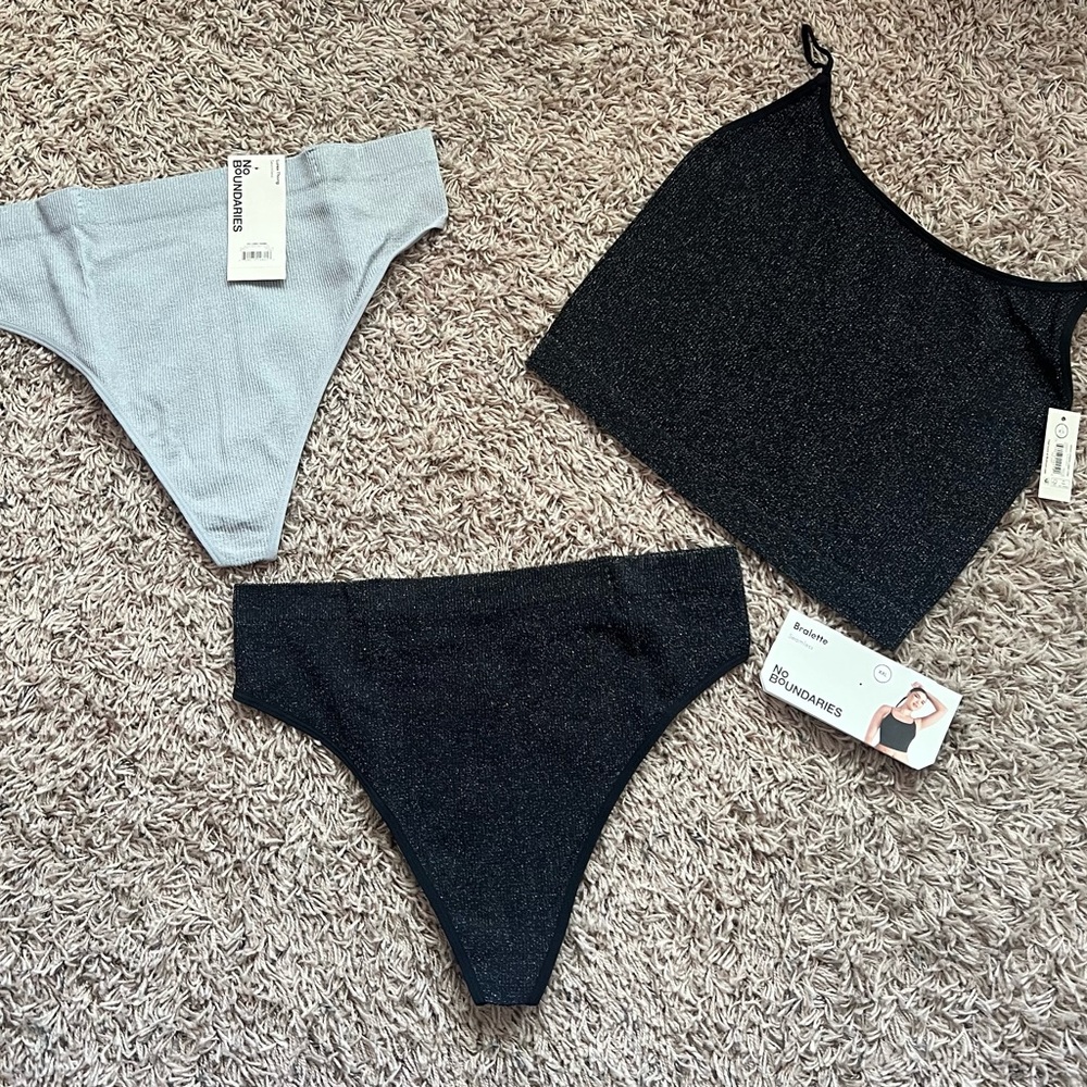 No Boundaries Shimmer Strappy Cami Bralette And Thongs Set (3 Pieces) Size: XXL